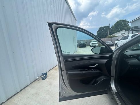 Used 2023 Hyundai Tucson SEL w/ Convenience Package FWD image 12