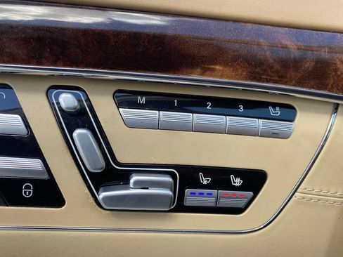Used 2007 Mercedes-Benz S 600 image 12