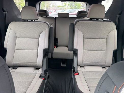 New 2026 Chevrolet Traverse LT w/ Midnight/Sport Edition FWD image 24