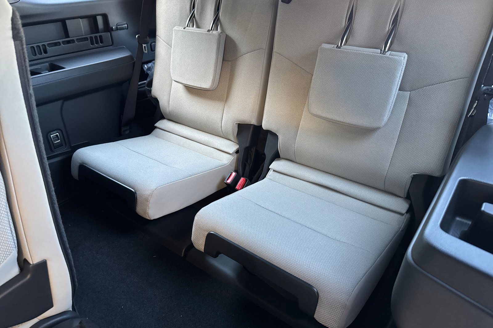 New 2026 Toyota 4Runner SR5 AWD/4WD image 12