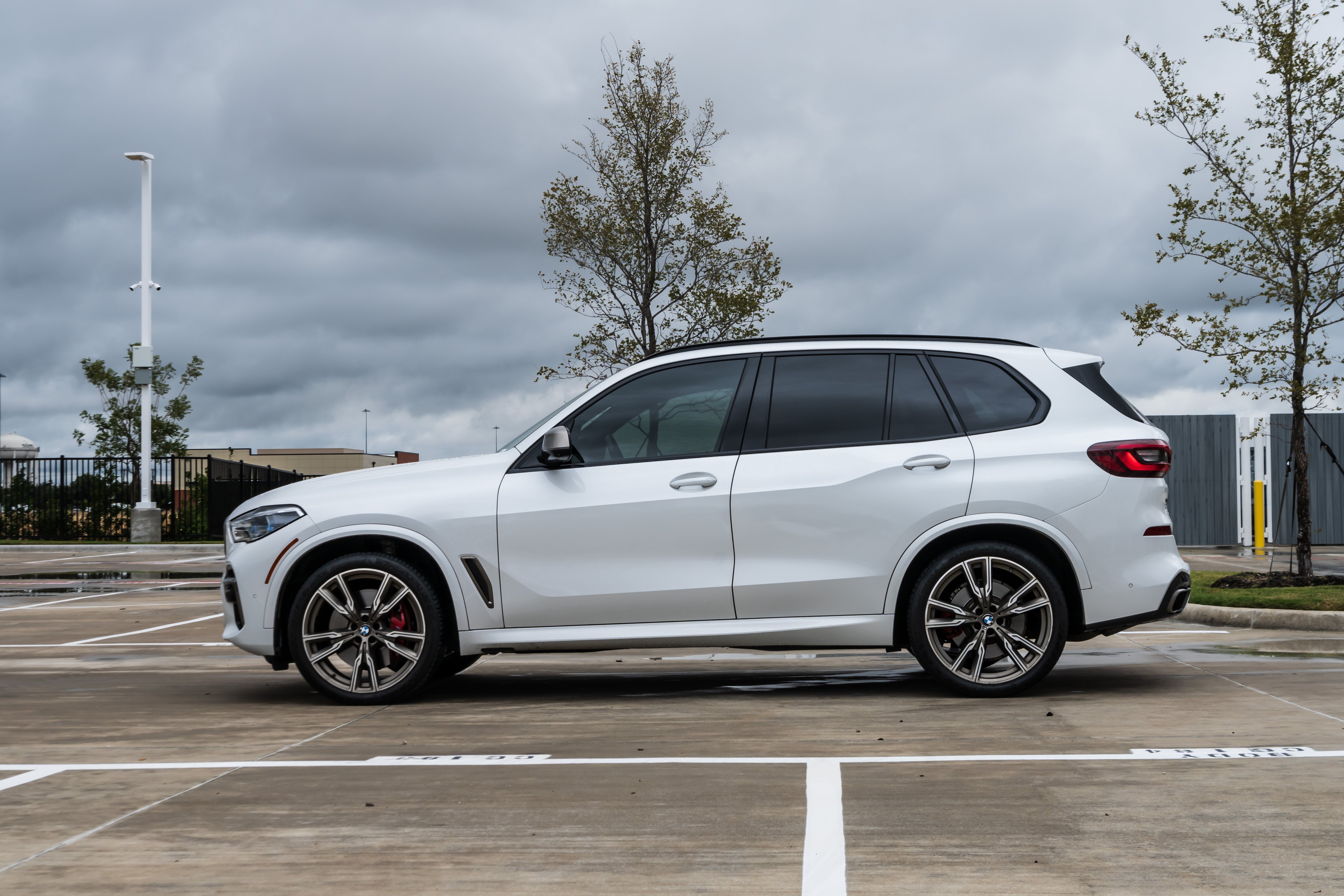 Used 2022 BMW X5 M50i w/ Executive Package AWD/4WD image 6