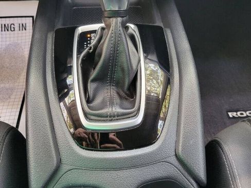 Used 2019 Nissan Rogue SV FWD image 17
