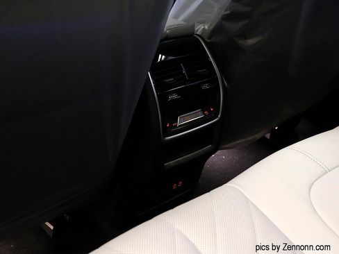 New 2026 BMW X5 xDrive50e w/ Executive Package image 15