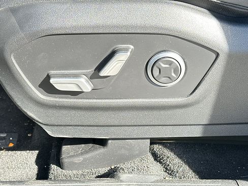 Used 2024 Hyundai Santa Fe Limited image 28