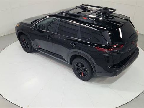 Certified 2025 Nissan Rogue SV AWD/4WD image 30
