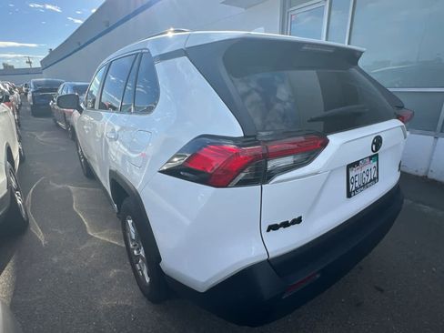 Used 2022 Toyota RAV4 XLE w/ XLE Grade Weather Package image 6