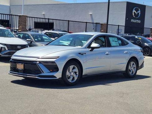 New 2026 Hyundai Sonata SE image 2