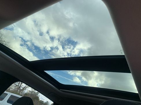 New 2026 Nissan Kicks SV w/ SV Premium Package image 18