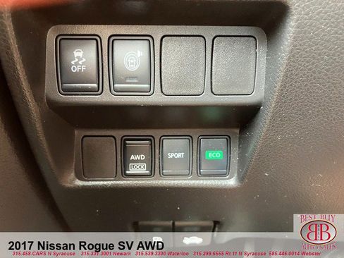 Used 2017 Nissan Rogue SV AWD/4WD image 19
