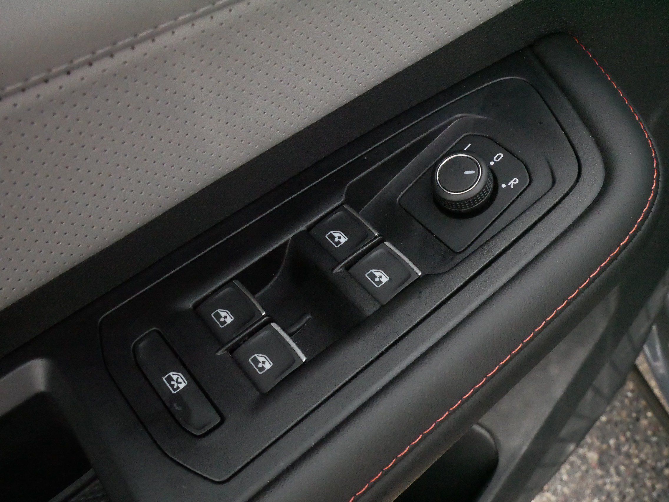 Certified 2026 Volkswagen Atlas Peak Edition AWD/4WD image 19