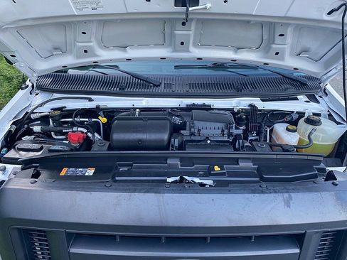 Certified 2021 Ford E-450 and Econoline 450 Super Duty w/ Power Windows & Locks Group image 47