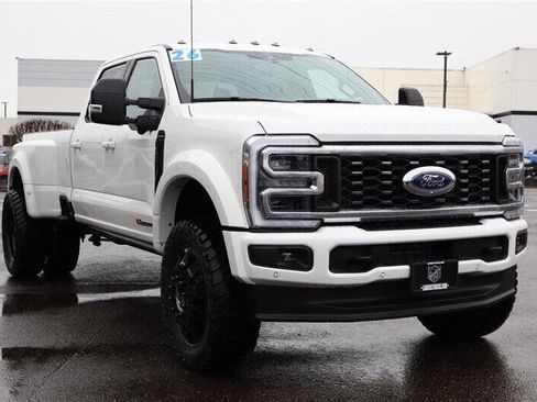 Used 2026 Ford F450 Platinum w/ FX4 Off-Road Package image 7