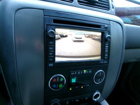 Used 2011 GMC Yukon SLT AWD/4WD image 15
