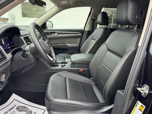 Used 2023 Volkswagen Atlas SE AWD/4WD image 13