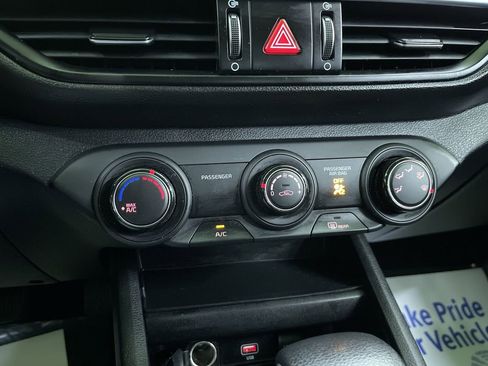 Used 2023 Kia Forte LXS w/ LXS Technology Package image 22