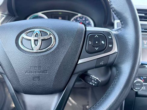 Used 2017 Toyota Camry XLE FWD image 40
