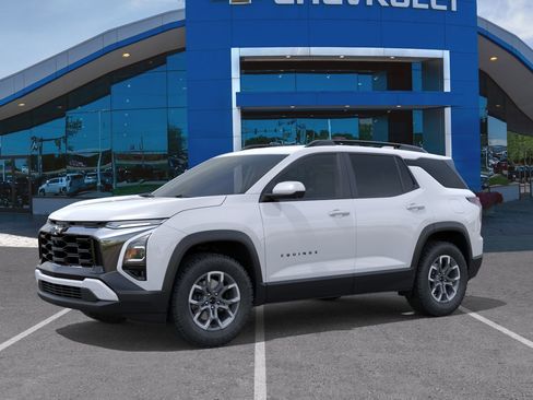 New 2026 Chevrolet Equinox ACTIV w/ Convenience Package III AWD/4WD image 32