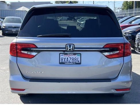 Used 2022 Honda Odyssey EX image 4