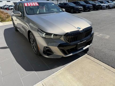 Used 2026 BMW 530i xDrive w/ M Sport Package image 4