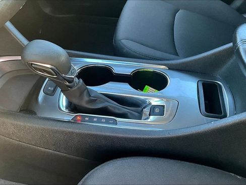 Used 2024 Chevrolet Malibu LT image 16