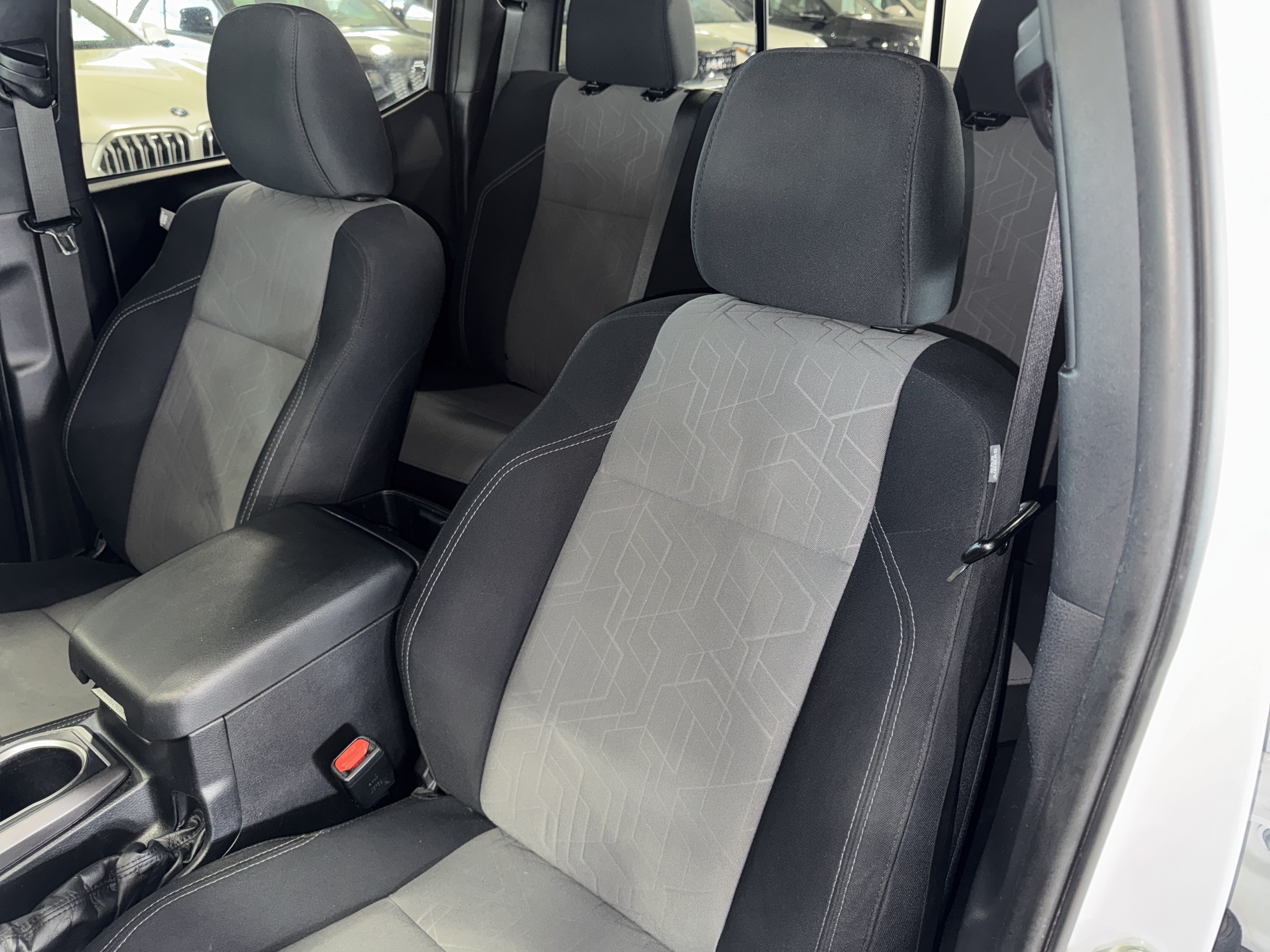 Used 2021 Toyota Tacoma TRD Sport RWD image 31