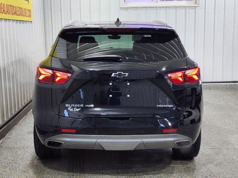 Used 2019 Chevrolet Blazer Premier w/ Sun and Wheels Package AWD/4WD image 6