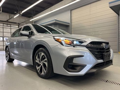 Certified 2025 Subaru Legacy Premium AWD/4WD image 1