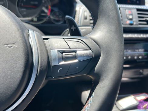 Used 2020 BMW M4 Coupe w/ Competition Package RWD image 30