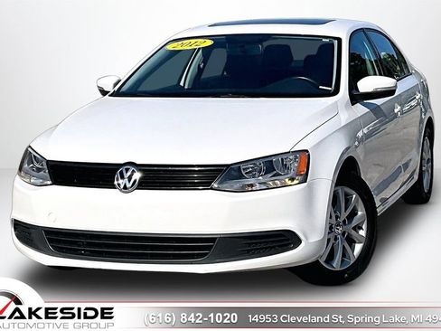 Used 2012 Volkswagen Jetta SE FWD image 1