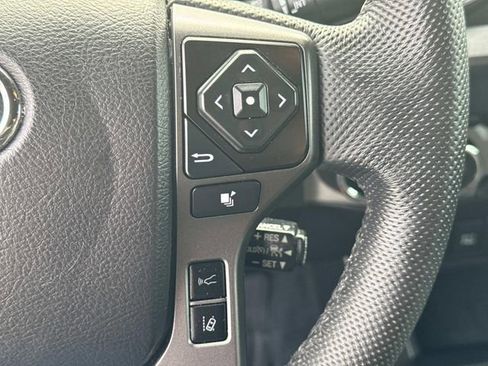 Used 2021 Toyota Tacoma TRD Sport w/ Technology Package image 24