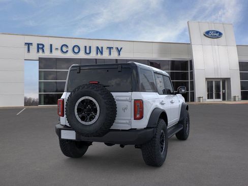 New 2025 Ford Bronco Outer Banks w/ Sasquatch Package image 8