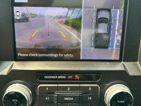 Used 2020 Ford F150 Lariat w/ Equipment Group 502A Luxury AWD/4WD image 17