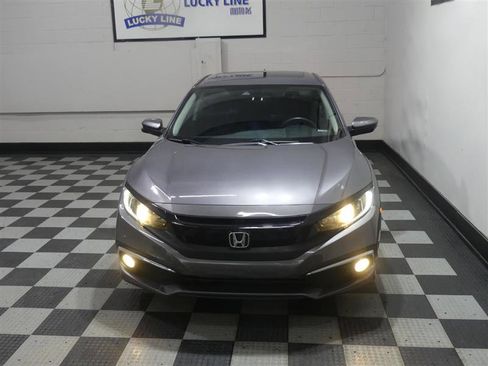 Used 2019 Honda Civic EX image 3