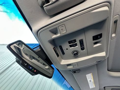 Used 2020 GMC Yukon XL Denali w/ Denali Ultimate Package image 39