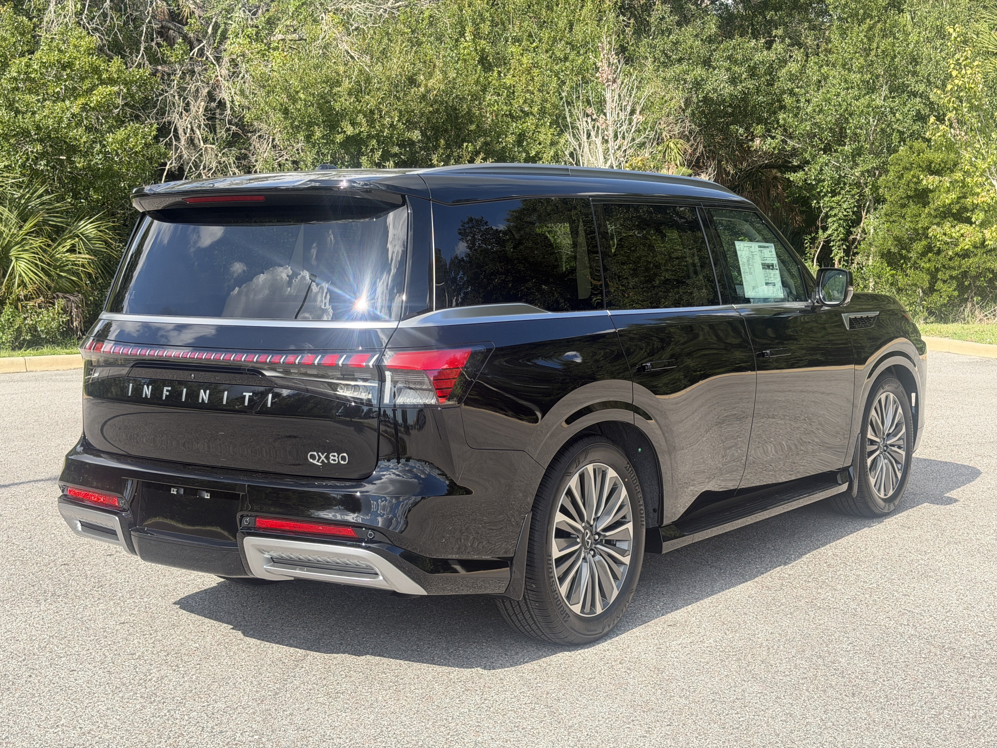 New 2027 INFINITI QX80 Luxe w/ Cargo Package RWD image 7