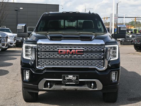 Used 2021 GMC Sierra 2500 Denali w/ Denali Black Diamond Edition image 6
