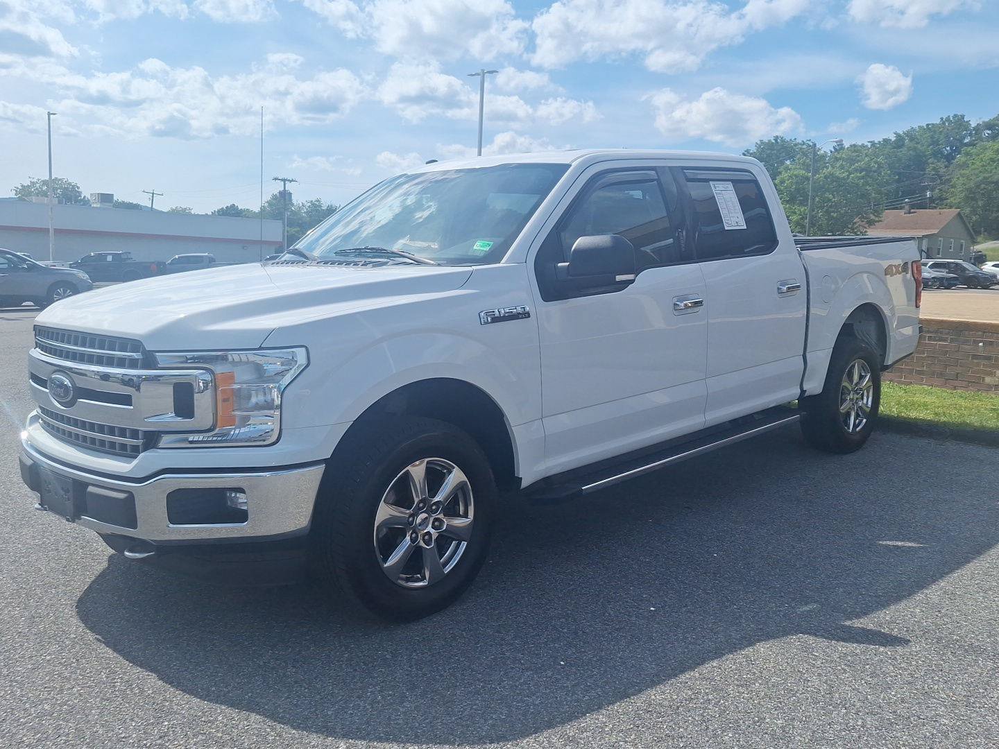 Used 2018 Ford F150 XLT w/ Equipment Group 302A Luxury AWD/4WD image 9