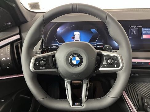 Used 2025 BMW X3 xDrive30i w/ Premium Package image 12