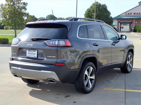 Used 2022 Jeep Cherokee Limited image 5