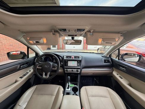 Used 2017 Subaru Outback 2.5i Limited image 17