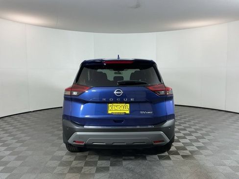 Used 2023 Nissan Rogue SV image 6