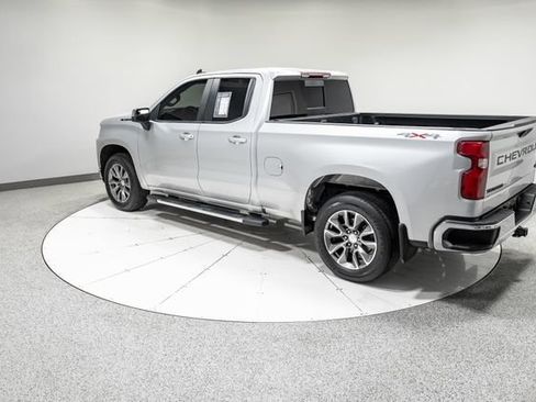 Used 2019 Chevrolet Silverado 1500 LT w/ All-Star Edition AWD/4WD image 33