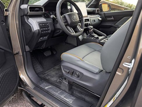 Used 2026 Toyota Tacoma Trailhunter AWD/4WD image 35