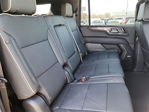 New 2026 GMC Yukon XL Elevation image 19