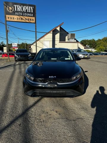 Used 2024 Kia Forte LXS FWD image 2