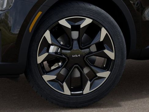New 2025 Kia Sorento SX image 10
