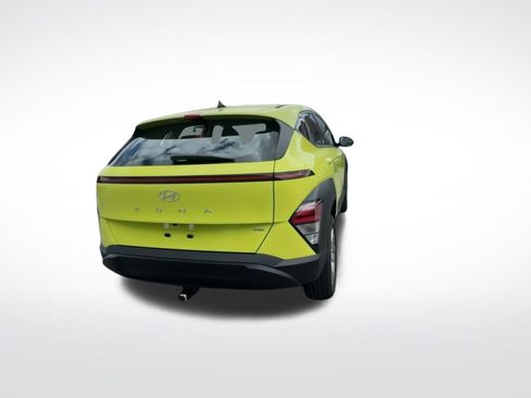 New 2026 Hyundai Kona SE image 9