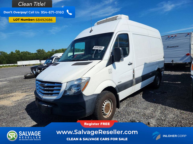 Used 2015 Freightliner Sprinter 2500 w/ Additional Battery Package RWD image 1