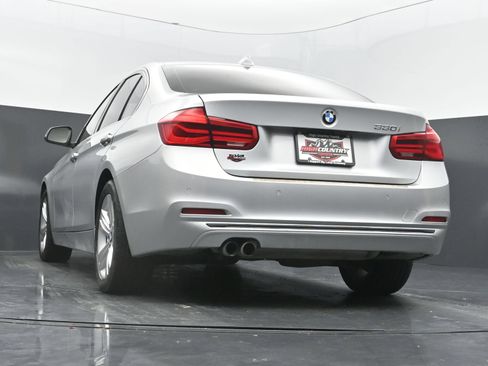 Used 2017 BMW 330i Sedan RWD image 34