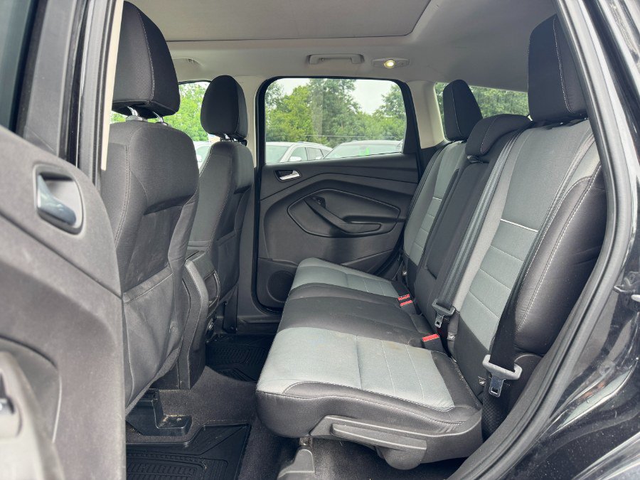 Used 2015 Ford Escape SE AWD/4WD image 16